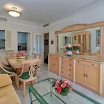 Dona Sofia * Fuengirola
